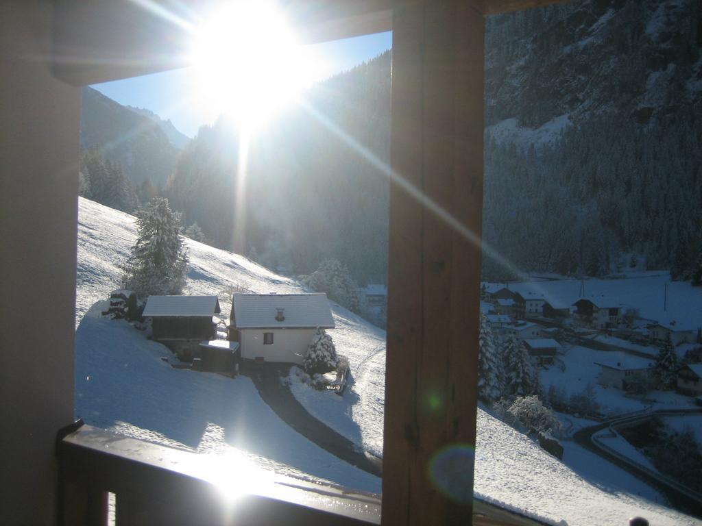 Haus Evelin Apartment Sankt Leonhard im Pitztal Exterior photo